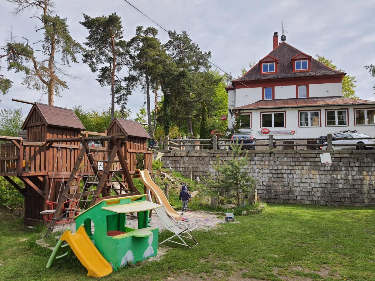 Hotel Panorama Jachymov Luaran gambar
