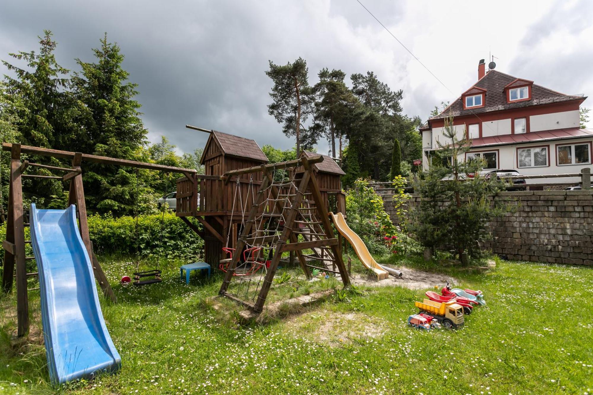 Hotel Panorama Jachymov Luaran gambar