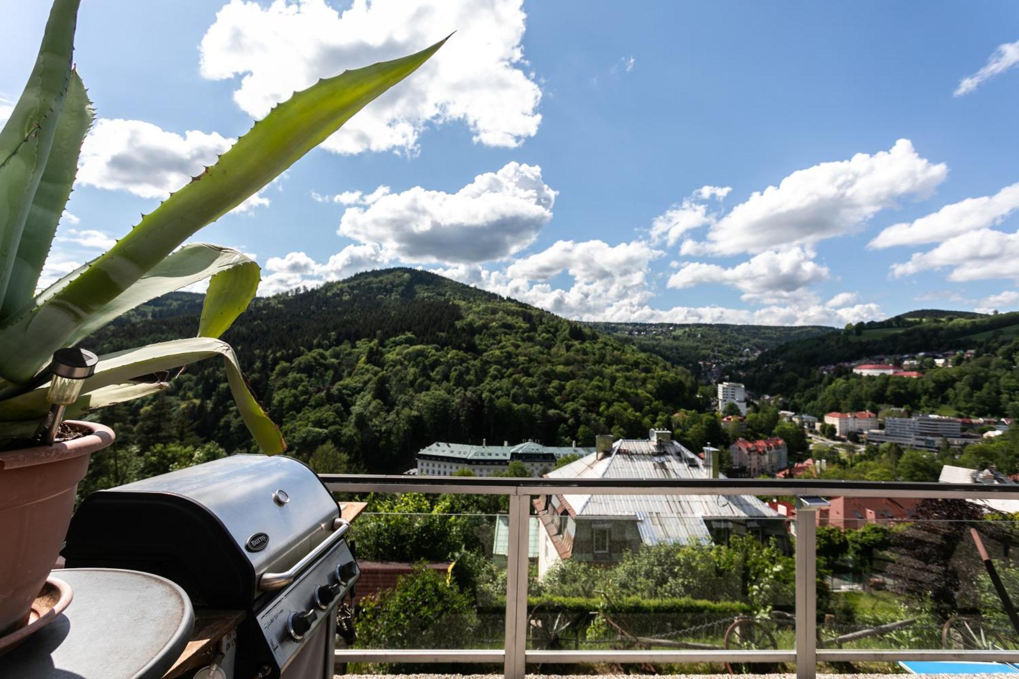 Hotel Panorama Jachymov Luaran gambar