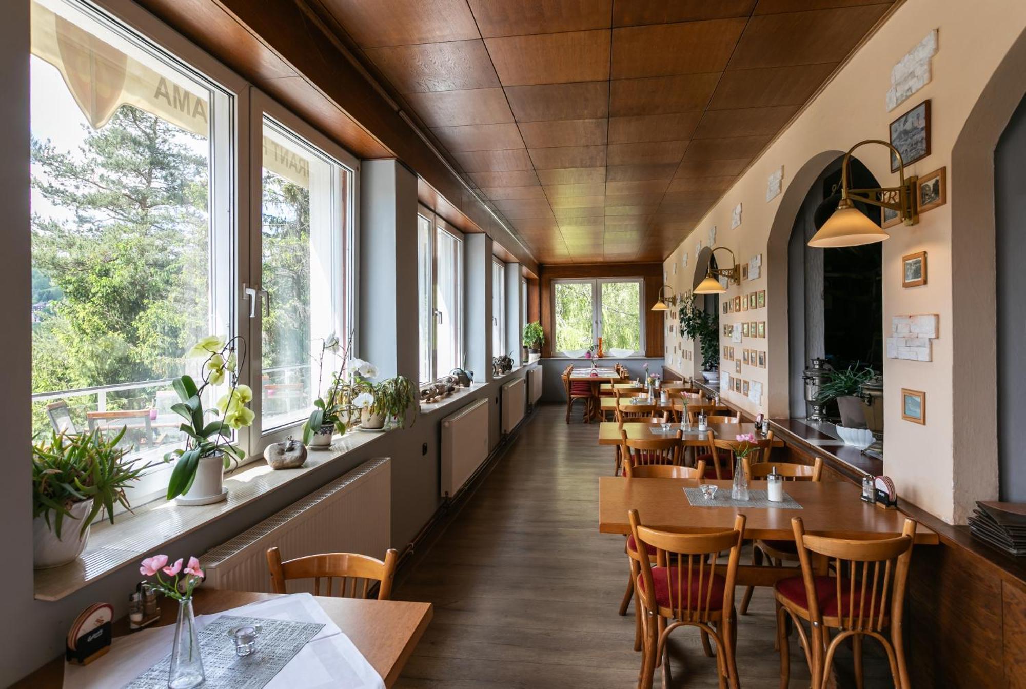 Hotel Panorama Jachymov Luaran gambar
