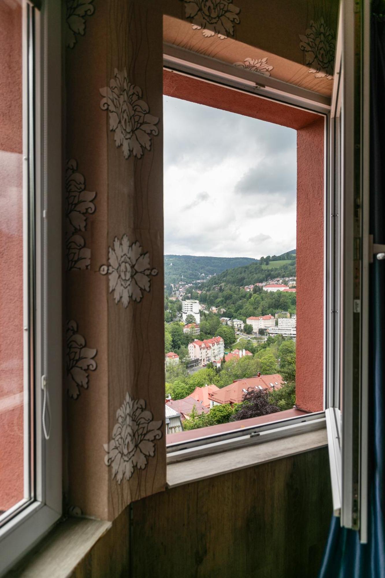 Hotel Panorama Jachymov Luaran gambar